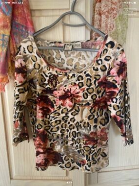 Floral Leopard Scoop Neck Long Sleeve Top - Pink & Tan